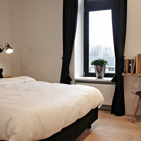 B&B Vienna Lokeren Exteriör bild