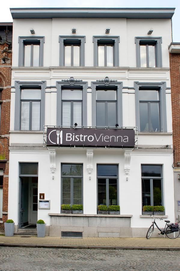 B&B Vienna Lokeren Exteriör bild